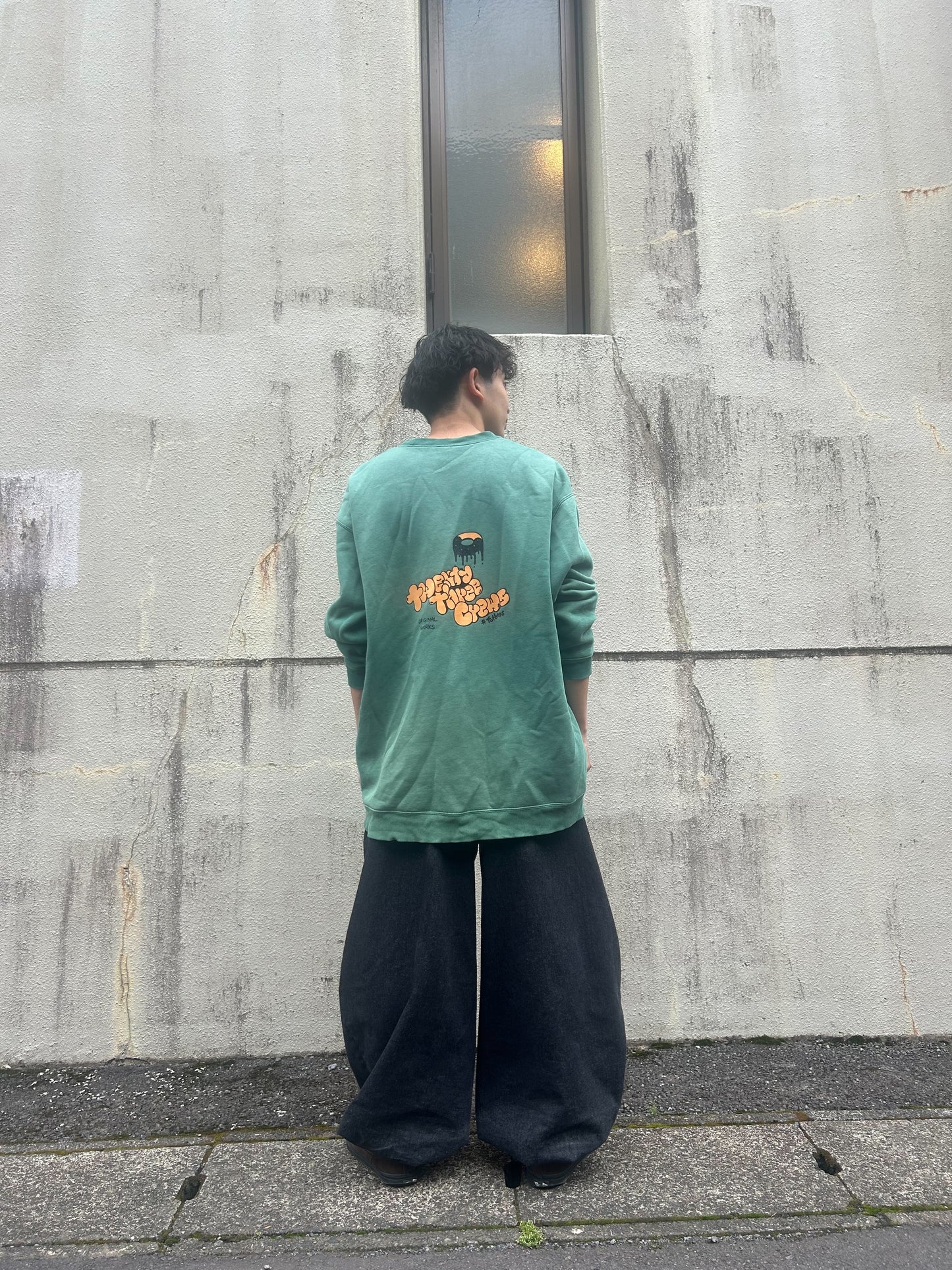 HEAVYWEIGHT SWEAT / 10oz