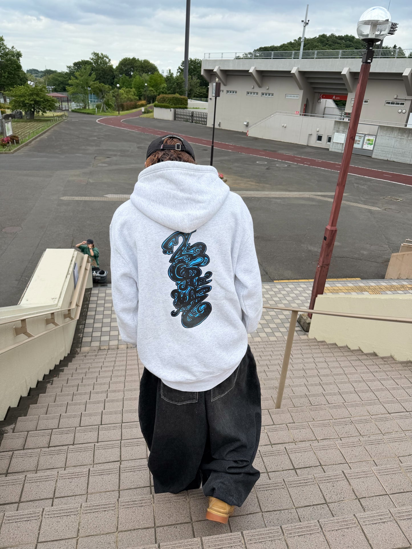 HEAVY WEIGHT HOODIE / 10OZ